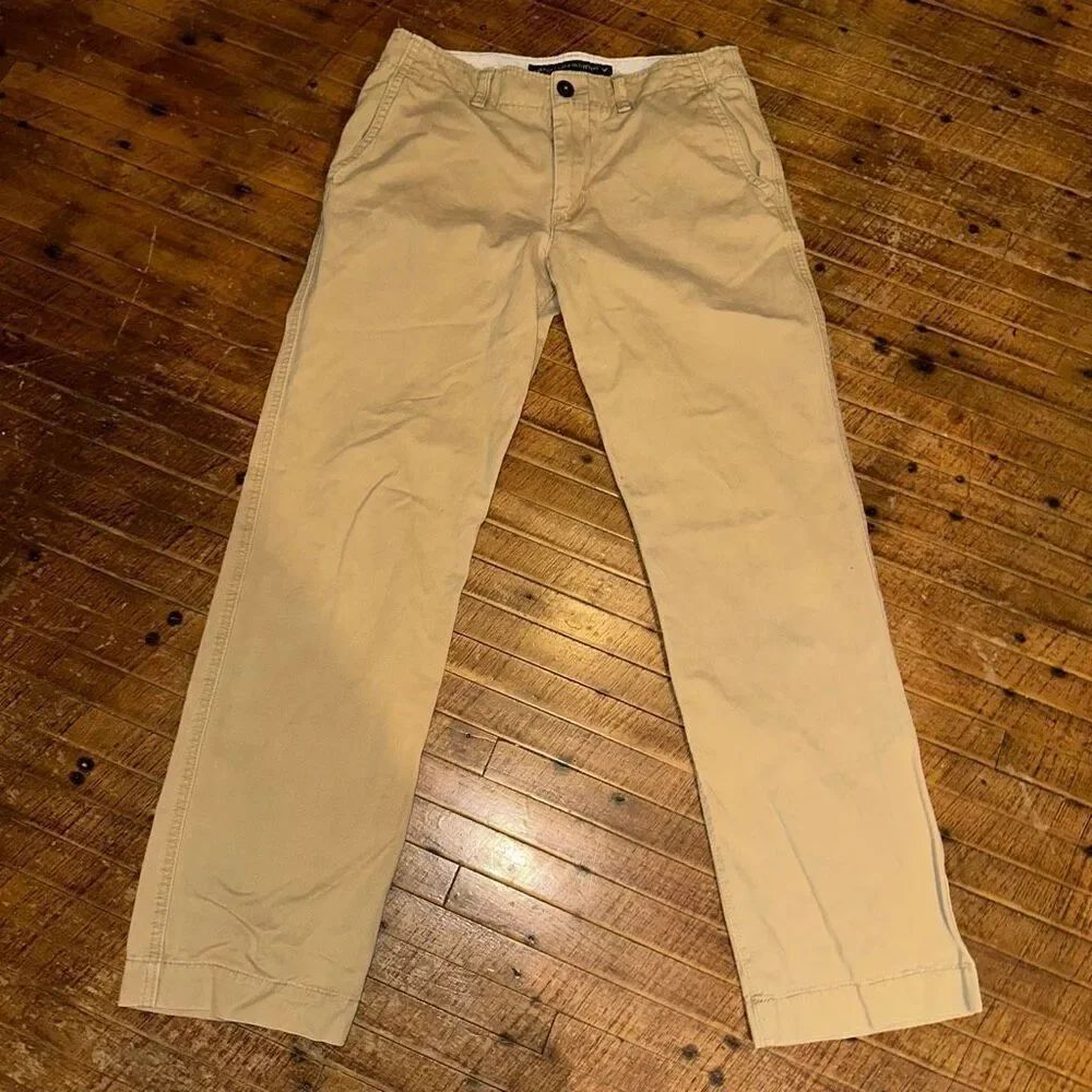 American Eagle Relaxed tan 32x34 flat front business casual slacks